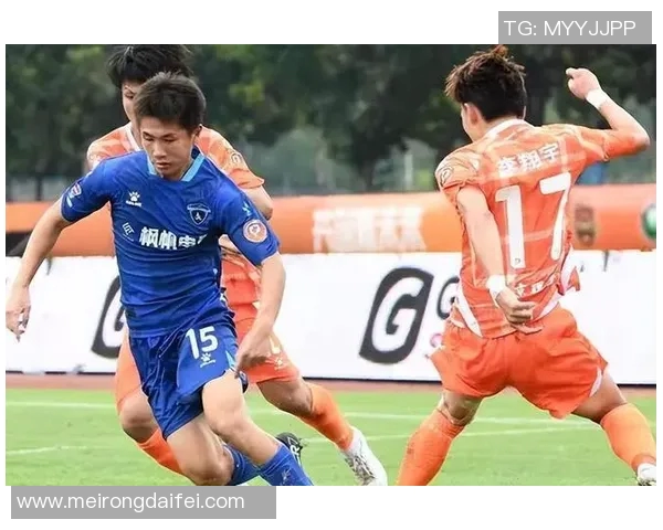 南京足球队在邀请赛积分榜中以87分稳居第一名展现强大实力 南京足球队在邀请赛积分榜中以87分稳居第一名展现强大实力