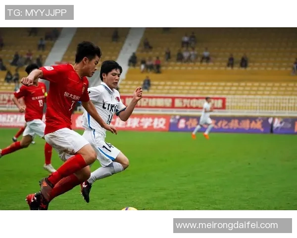 广州足球队运营分析:成败得失与未来发展策略探讨 广州足球队运营分析:成败得失与未来发展策略探讨