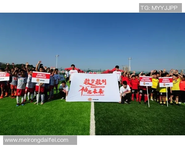 南京足球队挑战赛特别报道：从低谷到巅峰的奋斗与荣耀之路